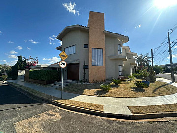 Casa a venda no Damha 3